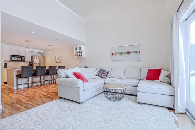 35 Montrose Drive, Stratham, NH 03885