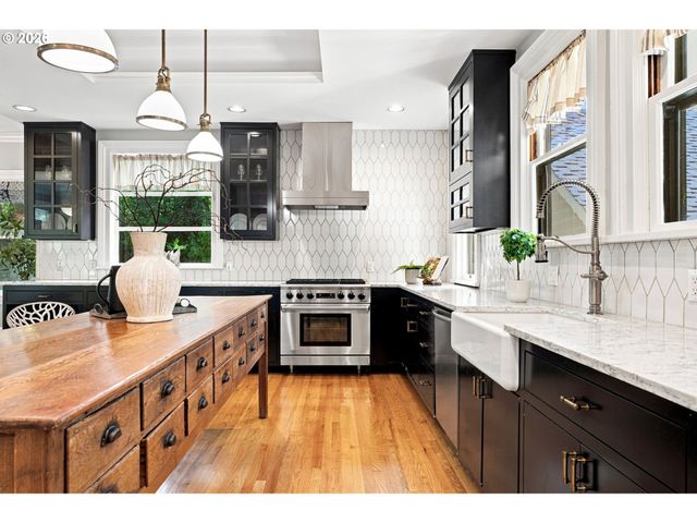 1625 Nw 29TH Ave, Portland, OR 97210
