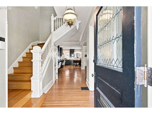 1625 Nw 29TH Ave, Portland, OR 97210