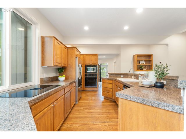 19855 Sw 49TH Ave, Tualatin, OR 97062