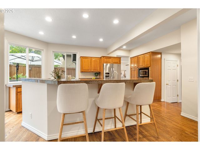 19855 Sw 49TH Ave, Tualatin, OR 97062