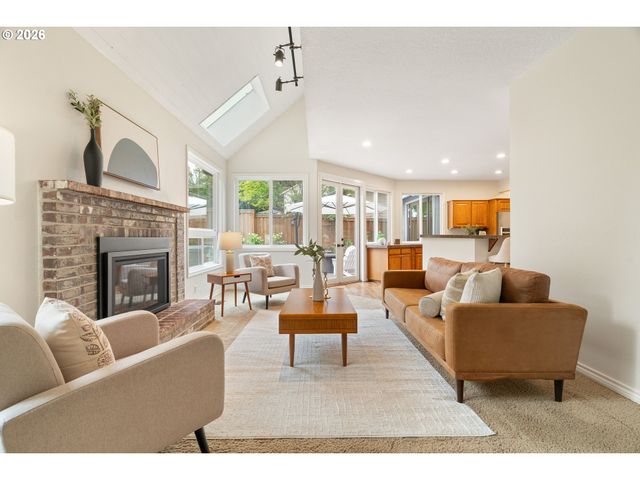 19855 Sw 49TH Ave, Tualatin, OR 97062