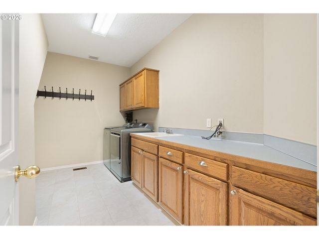 19855 Sw 49TH Ave, Tualatin, OR 97062