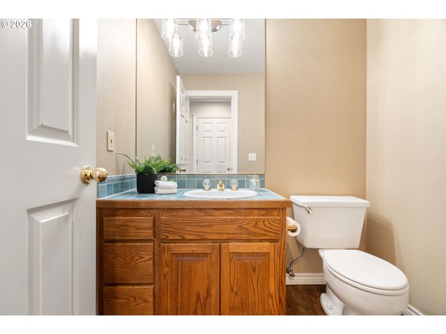 19855 Sw 49TH Ave, Tualatin, OR 97062