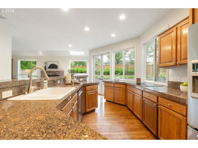 19855 Sw 49TH Ave, Tualatin, OR 97062