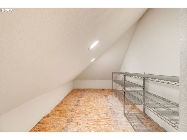 19855 Sw 49TH Ave, Tualatin, OR 97062