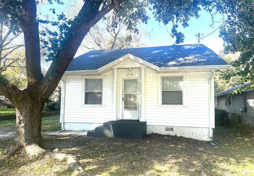 2119 North Marion Avenue, Springfield, MO 65803
