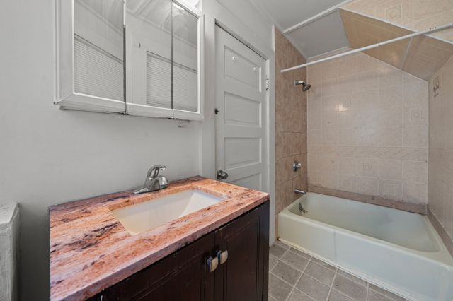 49 Saunders Rd 1, Lynn, MA 01904