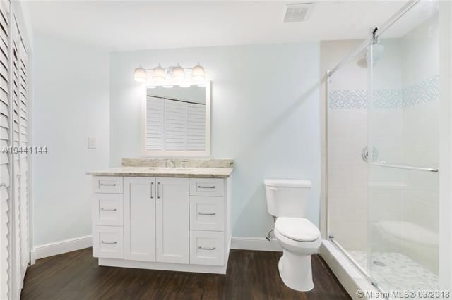 100 Uno Lago Drive 205, Juno Beach, FL 33408