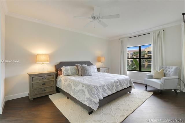 100 Uno Lago Drive 205, Juno Beach, FL 33408