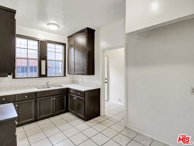 4222 Hooper Avenue, Los Angeles, CA 90011