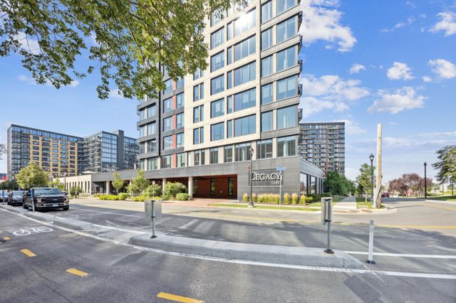 1240 S 2nd Street 1003, Minneapolis, MN 55415