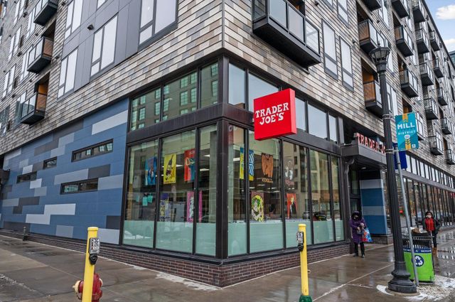 1240 S 2nd Street 1003, Minneapolis, MN 55415