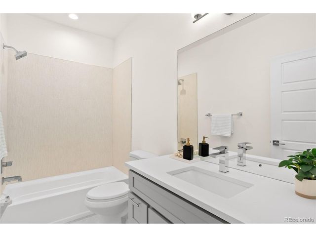 1029 Julian St, Denver, CO 80204
