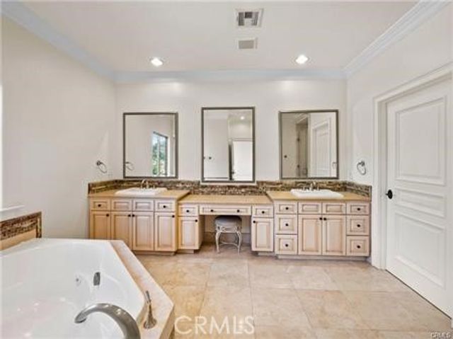 14739 Hesby, Sherman Oaks, CA 91403