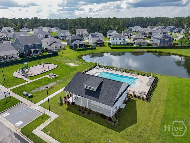 95 Glendale Circle, Richmond Hill, GA 31324