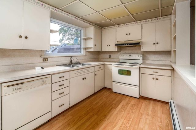 2120 LOGAN Street, Murphysboro, IL 62966