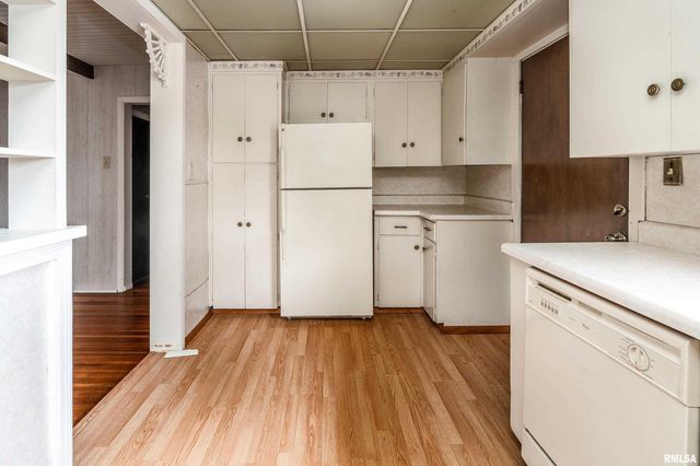 2120 LOGAN Street, Murphysboro, IL 62966