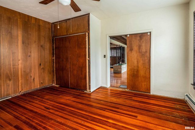 2120 LOGAN Street, Murphysboro, IL 62966