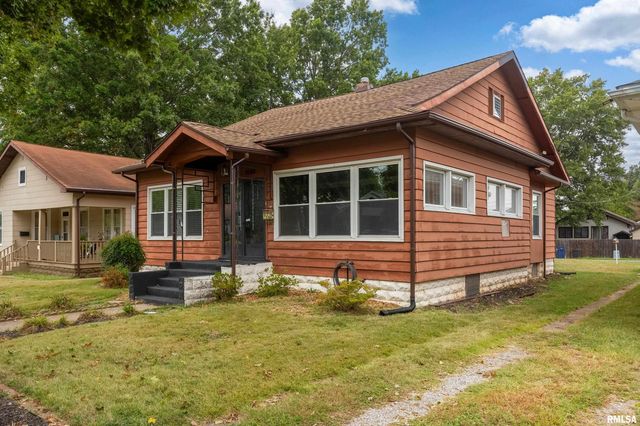 2120 LOGAN Street, Murphysboro, IL 62966