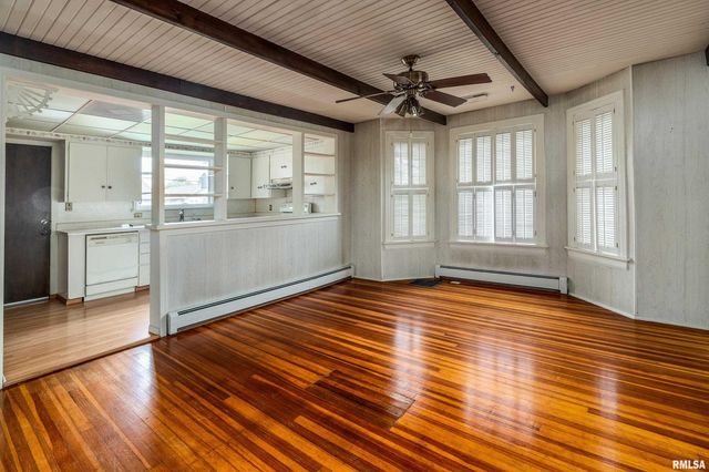 2120 LOGAN Street, Murphysboro, IL 62966