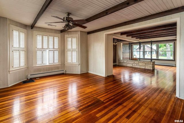 2120 LOGAN Street, Murphysboro, IL 62966