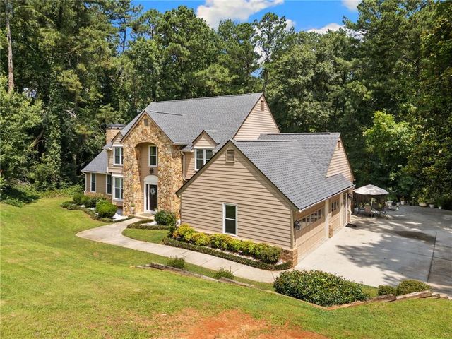 1208 Milford Forest Drive SW, Marietta, GA 30008