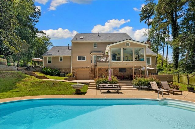 1208 Milford Forest Drive SW, Marietta, GA 30008