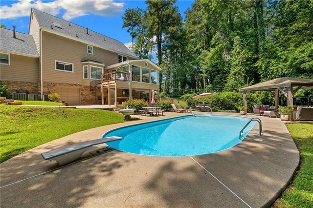 1208 Milford Forest Drive SW, Marietta, GA 30008
