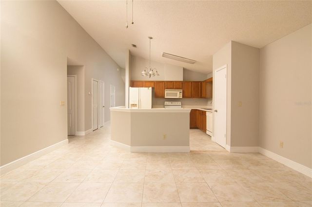 4521 BRIDGETON LANE, Orlando, FL 32817