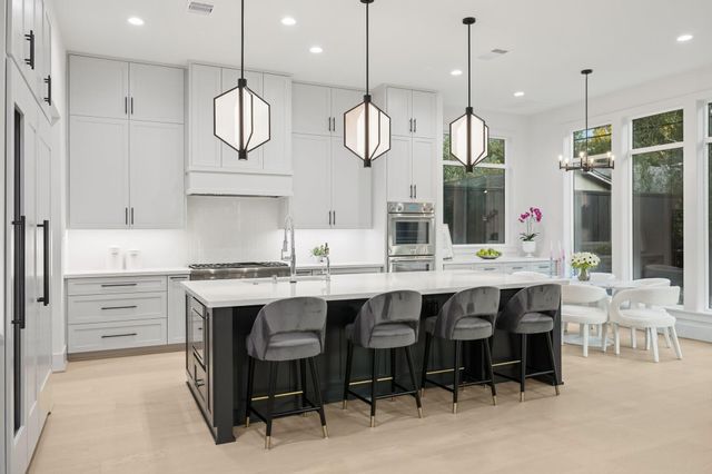 2205 North Boulevard, Houston, TX 77098