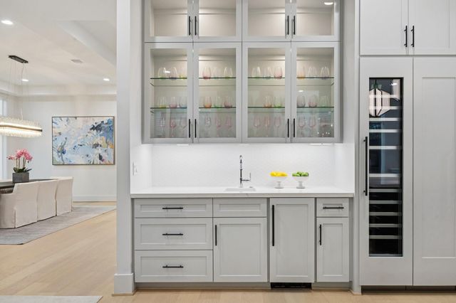 2205 North Boulevard, Houston, TX 77098