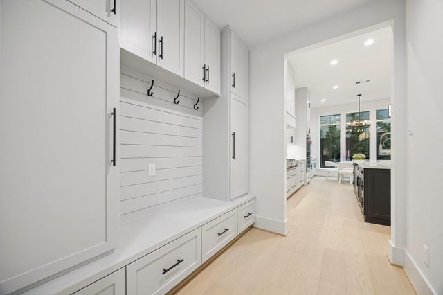 2205 North Boulevard, Houston, TX 77098