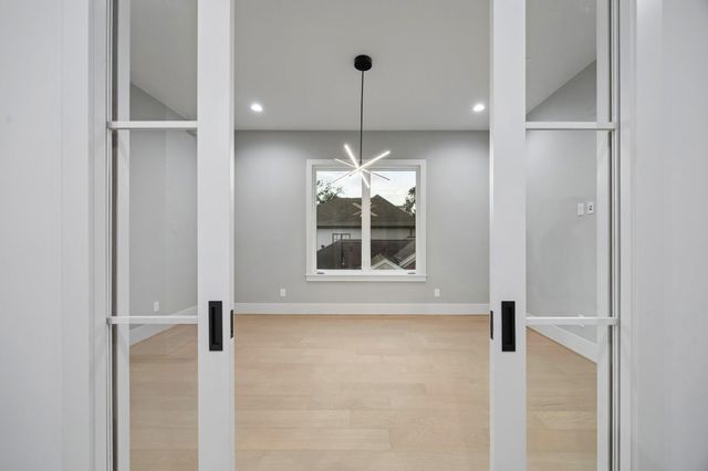 2205 North Boulevard, Houston, TX 77098