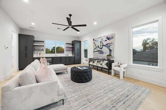 2205 North Boulevard, Houston, TX 77098