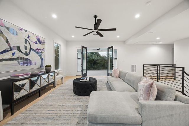 2205 North Boulevard, Houston, TX 77098