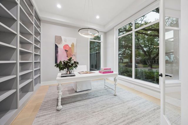 2205 North Boulevard, Houston, TX 77098