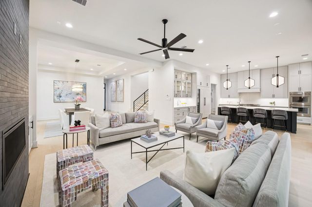 2205 North Boulevard, Houston, TX 77098