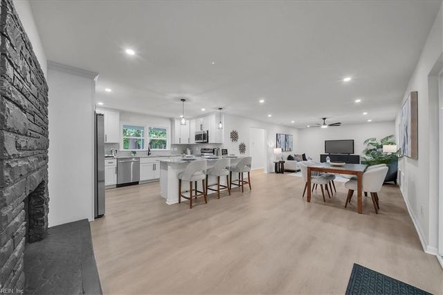 1301 Lakeside RD, Virginia Beach, VA 23455