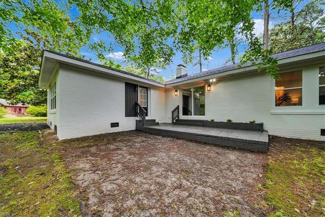 1301 Lakeside RD, Virginia Beach, VA 23455