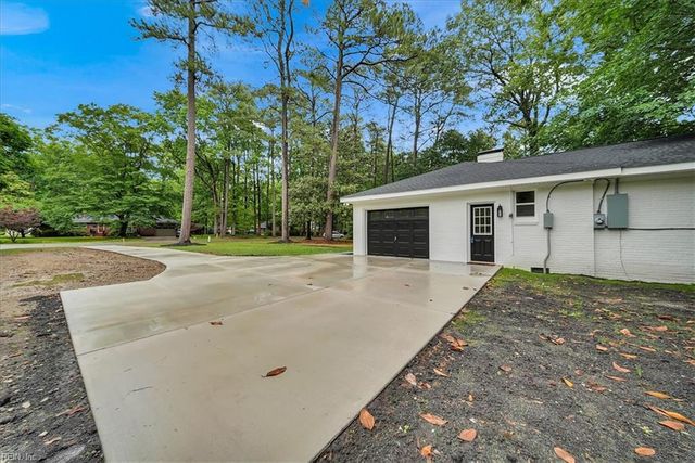 1301 Lakeside RD, Virginia Beach, VA 23455