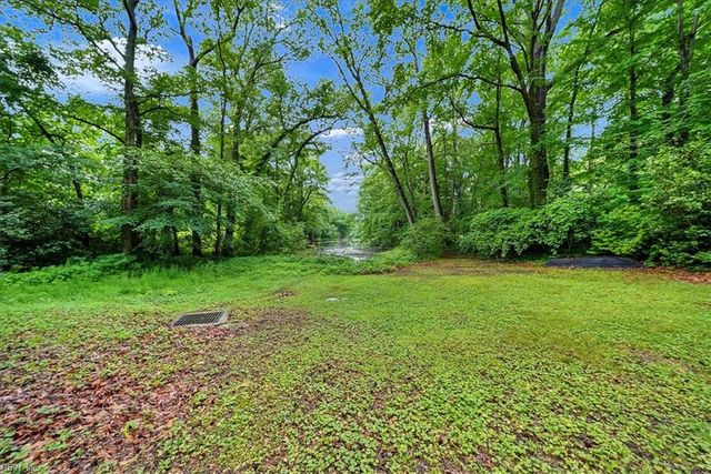 1301 Lakeside RD, Virginia Beach, VA 23455