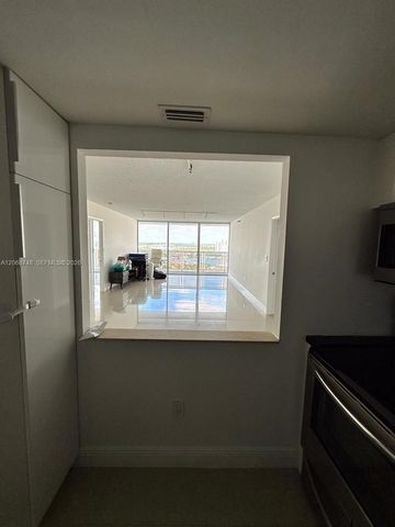 20515 E Country Club Drive 1949, Aventura, FL 33180