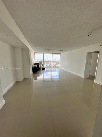 20515 E Country Club Drive 1949, Aventura, FL 33180