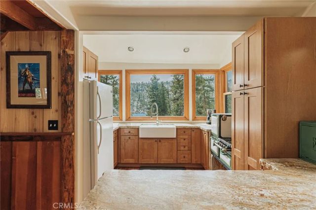 103 Big Bear Trail, Big Bear Lake, CA 92315