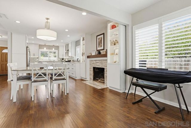 6390 Decanture St, San Diego, CA 92120