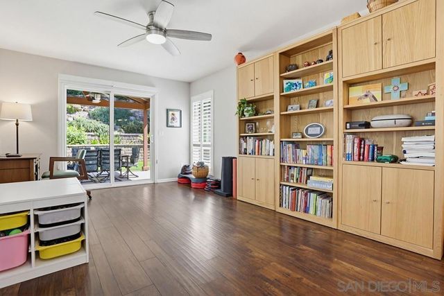 6390 Decanture St, San Diego, CA 92120