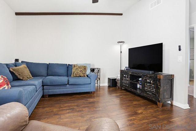 6390 Decanture St, San Diego, CA 92120