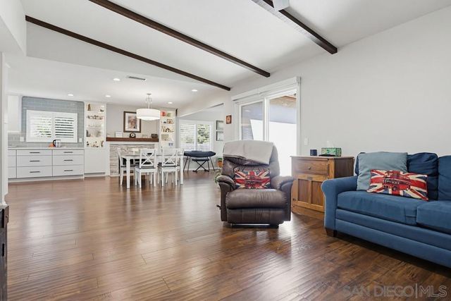 6390 Decanture St, San Diego, CA 92120