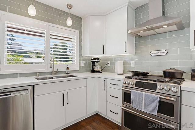 6390 Decanture St, San Diego, CA 92120